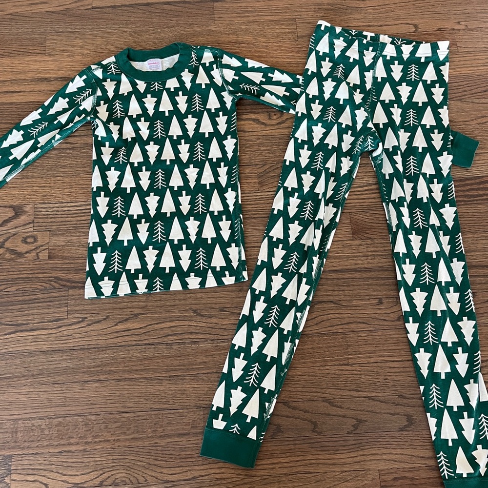 Hanna Anderson Christmas Tree Kids Pj set
